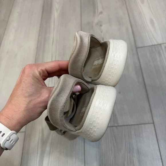 Skechers Go Walk Flex Sandal Women's 9 Glimmer Up Slip Ins Taupe 141489 - Picture 4 of 10